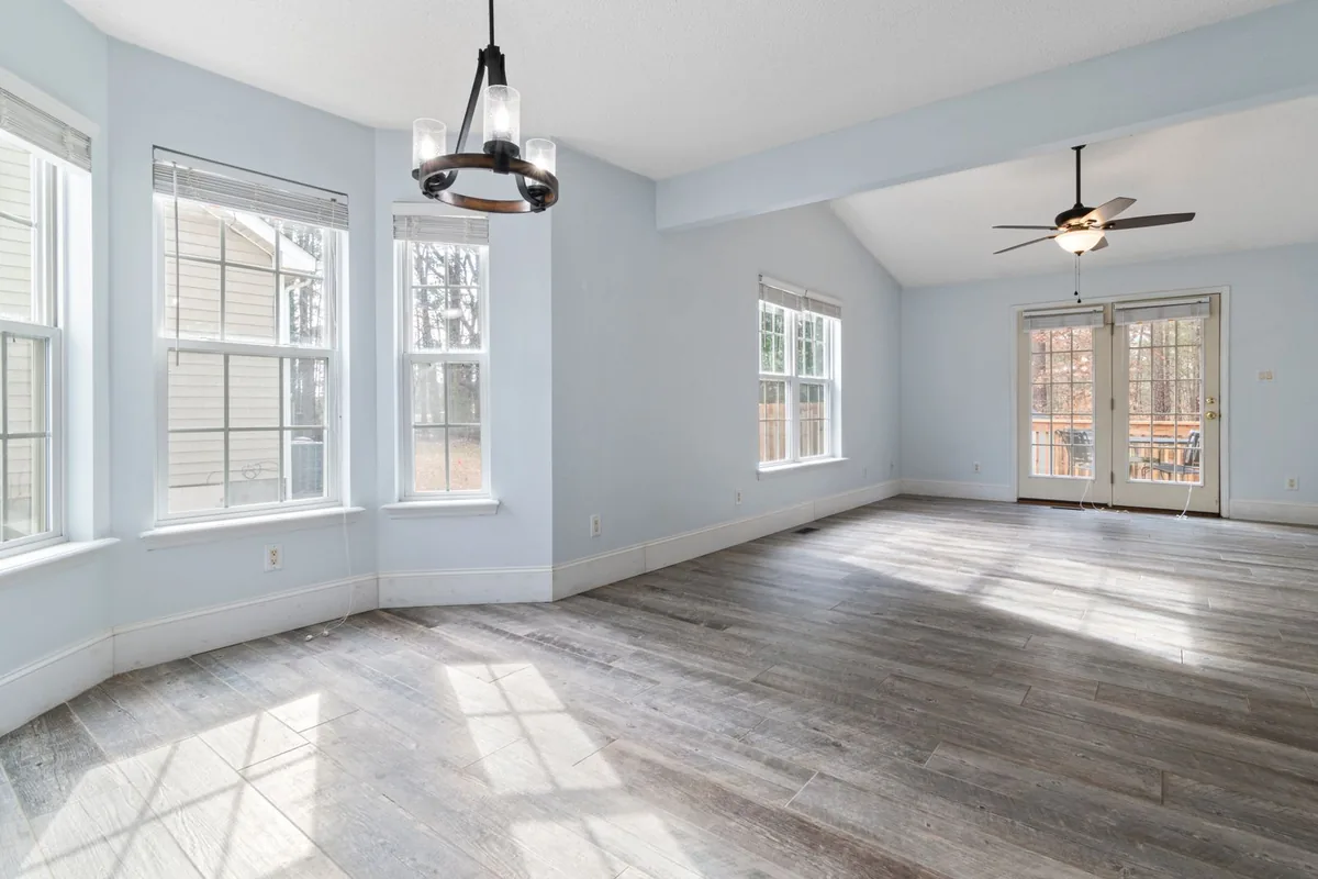 Clean, safe room after biohazard cleanup in Kew Gardens, New York, NY